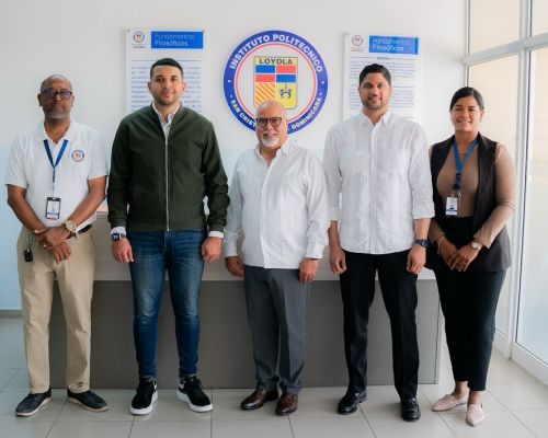 Ministro de la Juventud visita el IPL para impulsar iniciativas de formación tecnológica
